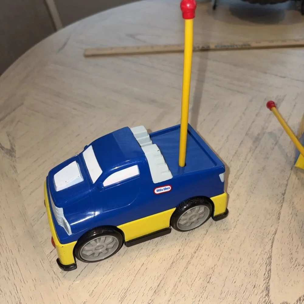 Vintage Little Tikes Race Car RC with Remote Car & Original Box/instructions